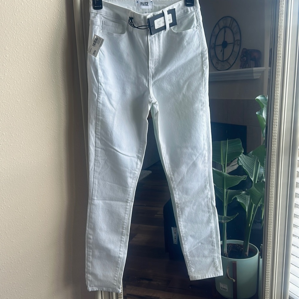 ***NEVER WORN*** PAIGE White ankle jeans